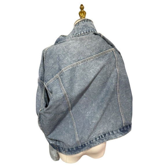 🔥Pearl Studded Denim Jacket Light Wash Jean Jacket Medium - Picture 6 of 10